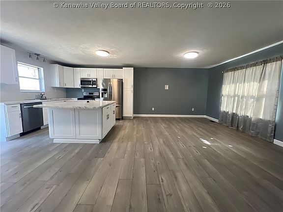 2nd image of 179 Bryn Mawr Way