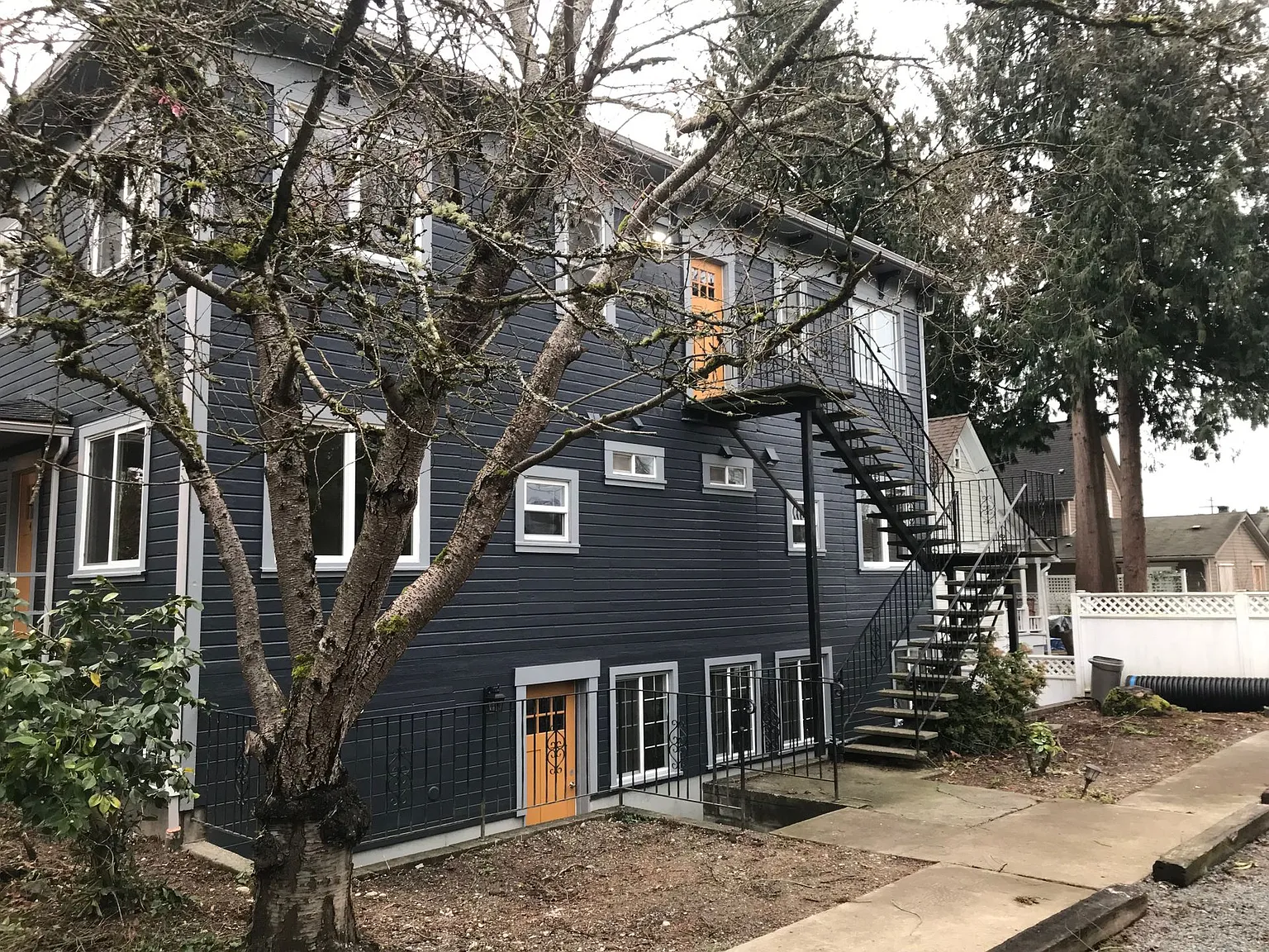 324 - Pelto Properties, LLC — Photo 3