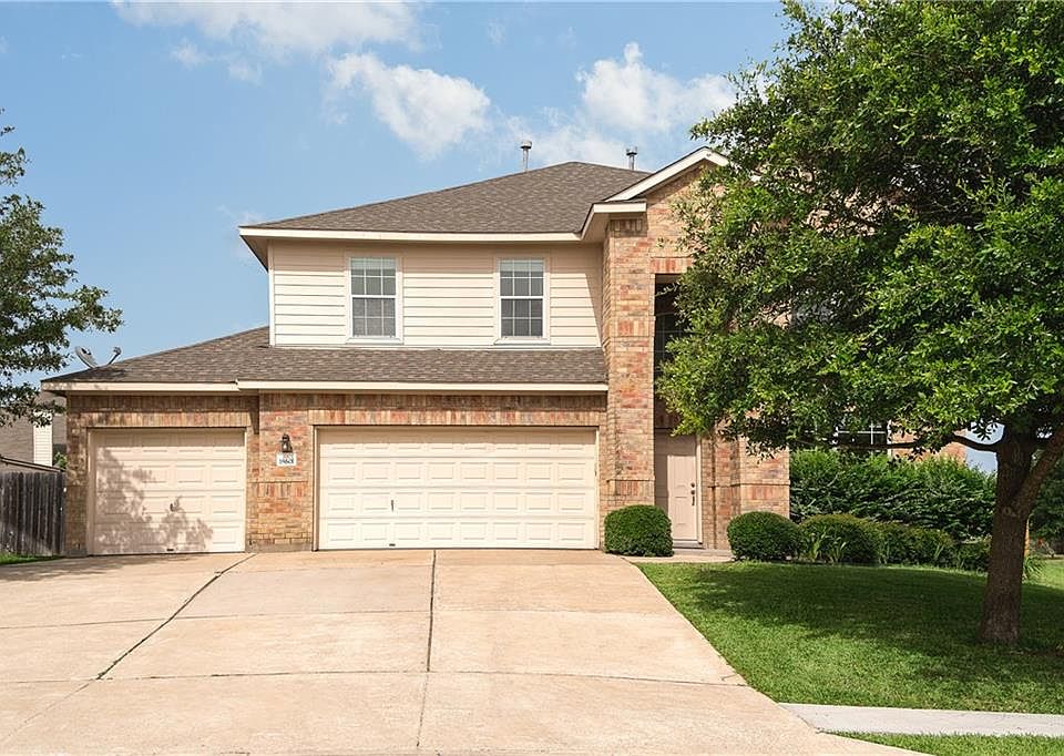 1st image of 18601 Blue Pond Dr