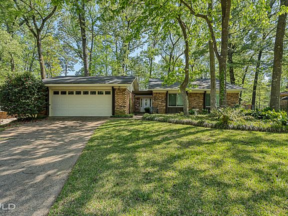 2nd image of 8718 Woodstock Dr