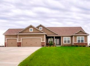 16219 Cattlemont Dr, Basehor, KS 66007