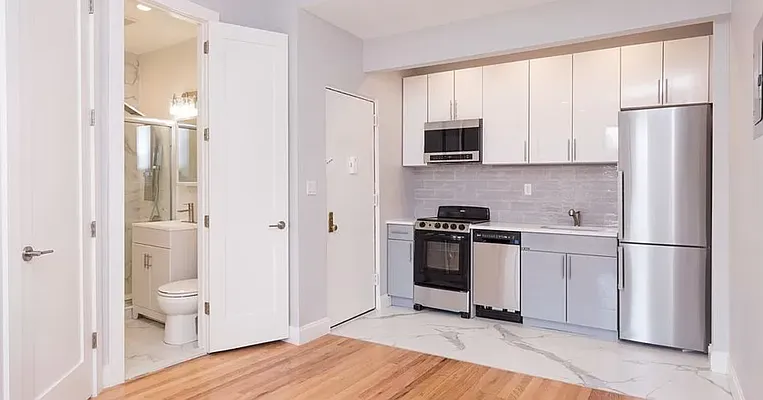 Rented by Green Leaf Management, LLC | media 27