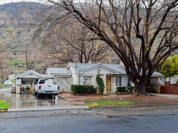 143 S 100 E, Hurricane, UT 84737