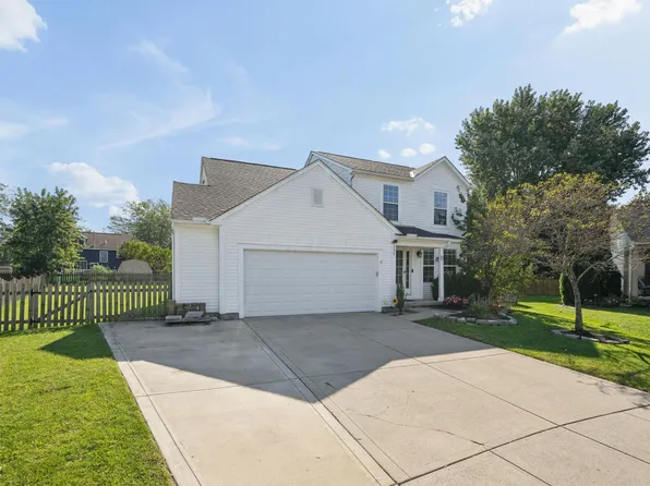 335 Edgemont Ct, Pataskala, OH 43062