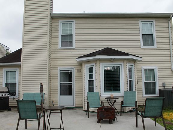 3rd image of 1602 High Plains Dr