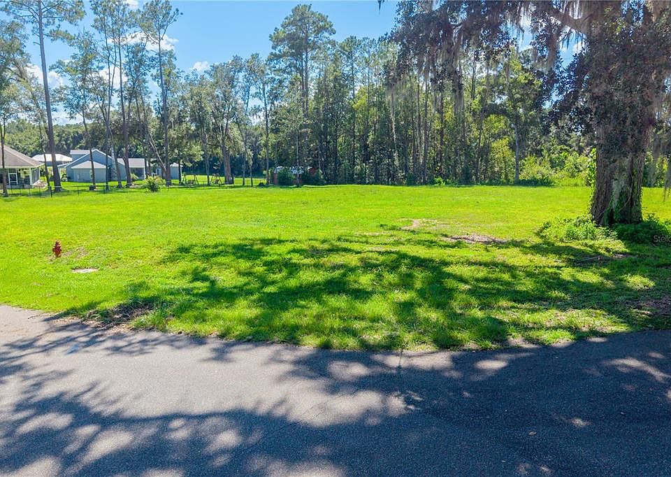 1st image of SW 9TH ST LOT 8