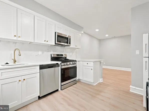 5548 Ridge Ave #2, Philadelphia, PA 19128
