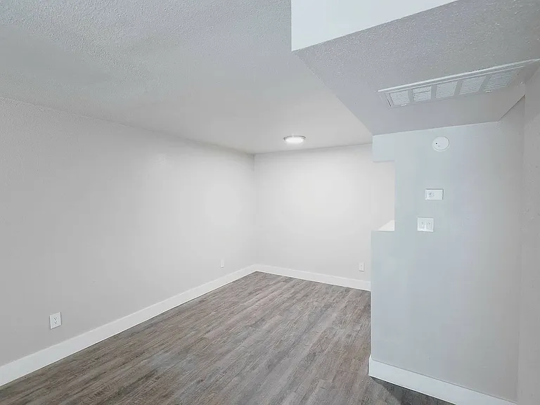 Arcata Townhomes — Photo 102