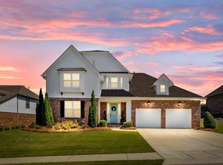 885 Stonecrest Ct, Vestavia Hills, AL 35242