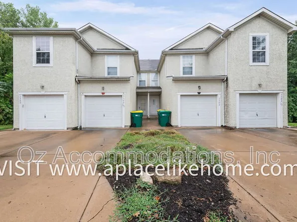 3300 N 103rd Pl, Kansas City, KS 66109