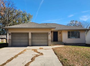 318 Alderson St, Sloan, IA 51055