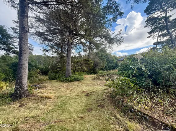 LOT 2200 Fogarty Ave, Depoe Bay, OR 97341