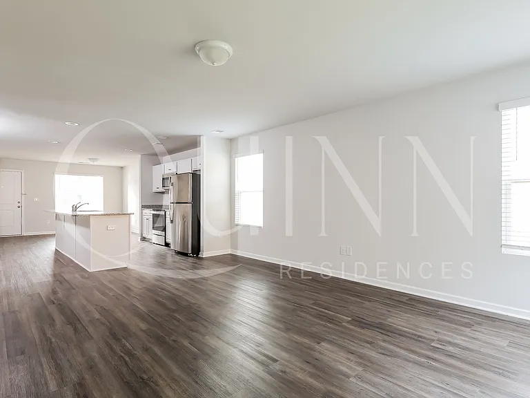 Tyger Pointe — Photo 35
