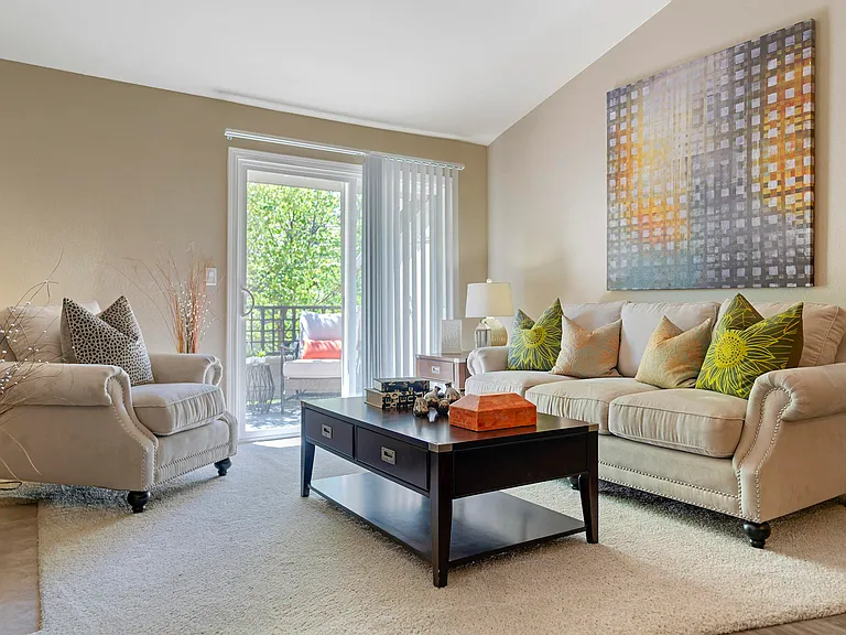 Sonterra Apartments — Photo 2