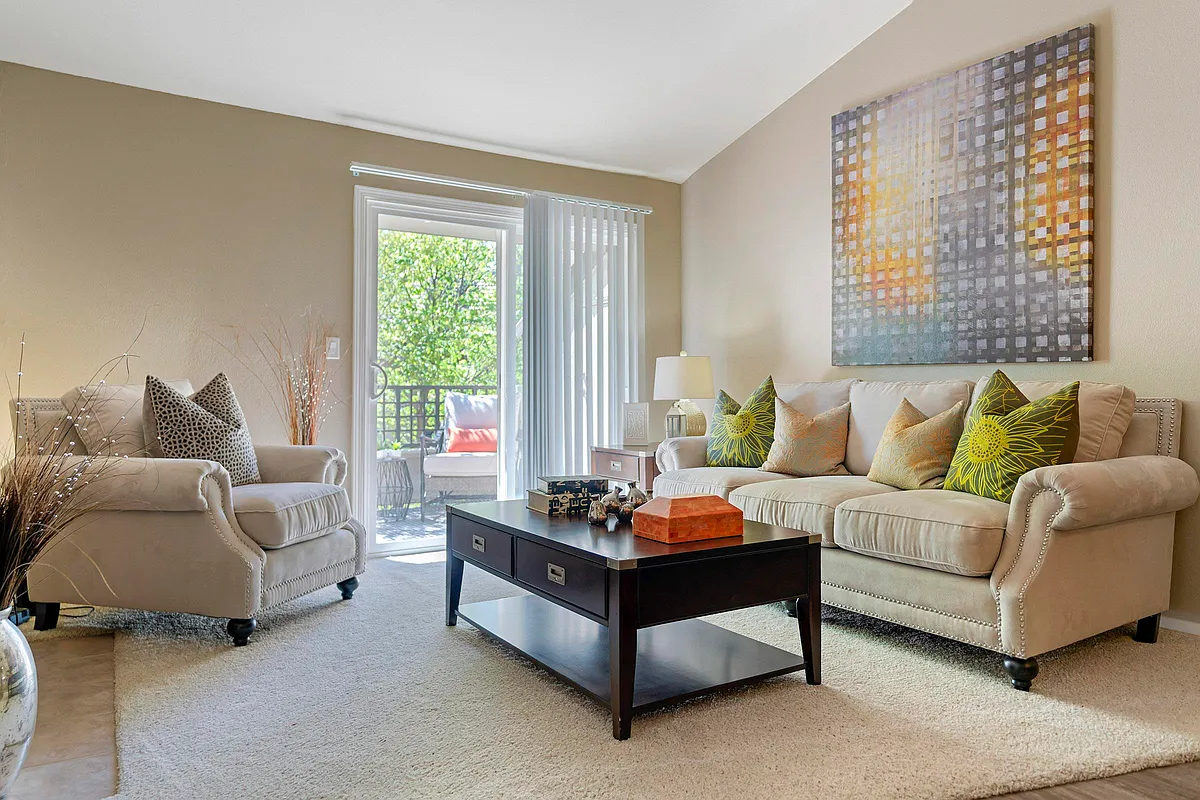 Building Photo - Sonterra Apartments