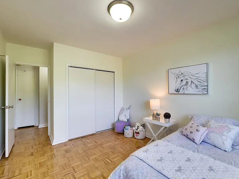 414 Willowdale Ave #112 — Photo 14