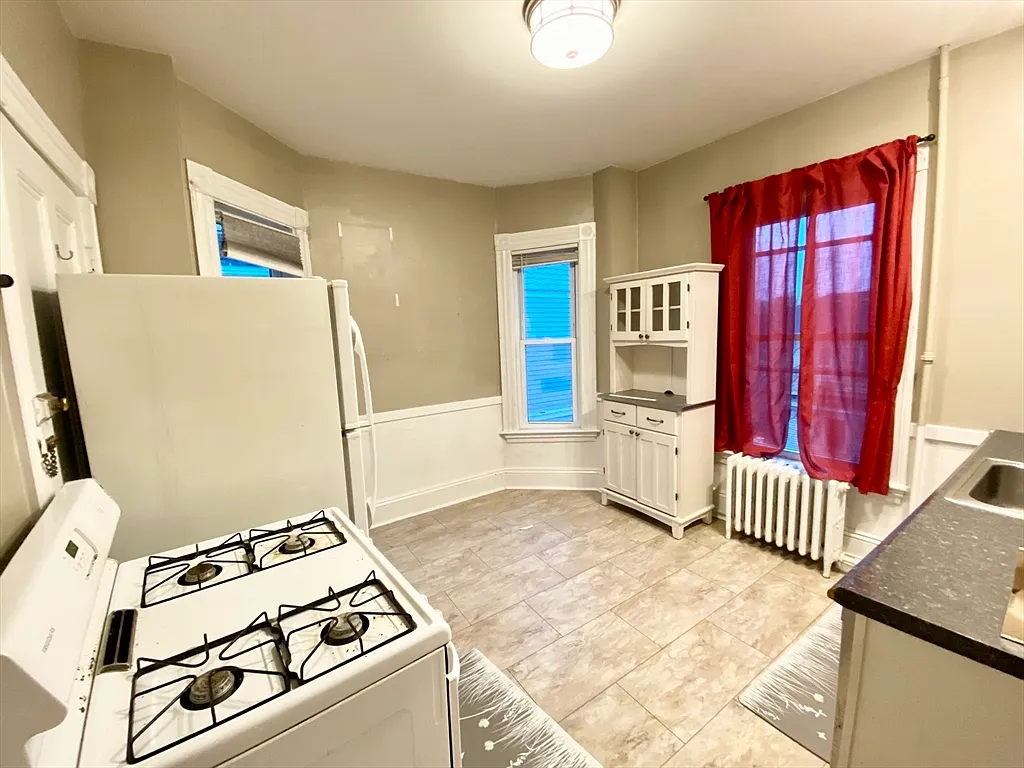 1 bed, 1.0 bath, 400 sqft, $1,995 — Photo 4