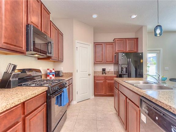 4th image of 21304 Southern Charm Dr