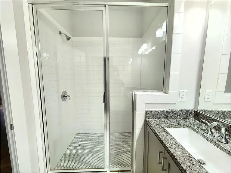 3797 Oxford Cir — Photo 33