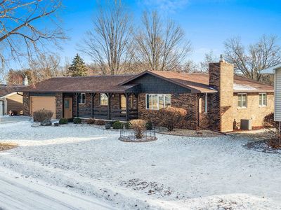 1313 Fairview Ct, Little Chute, WI, 54140