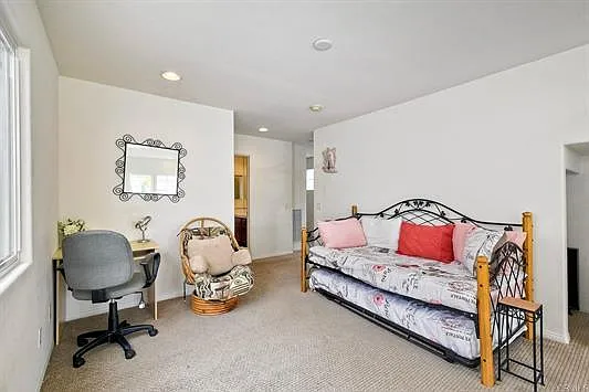 489 N Cleveland St — Photo 25