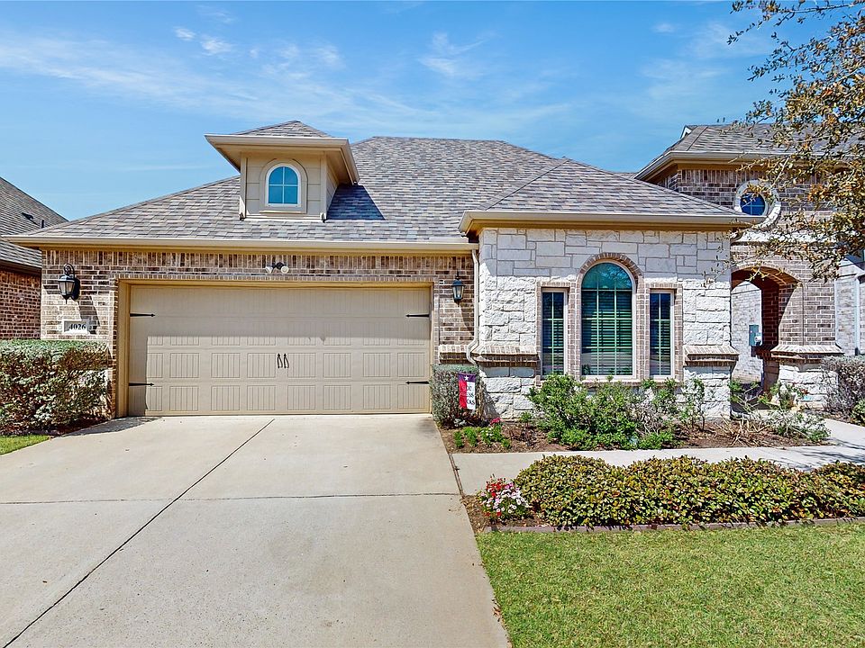 1st image of 4026 Lago Vista Ln