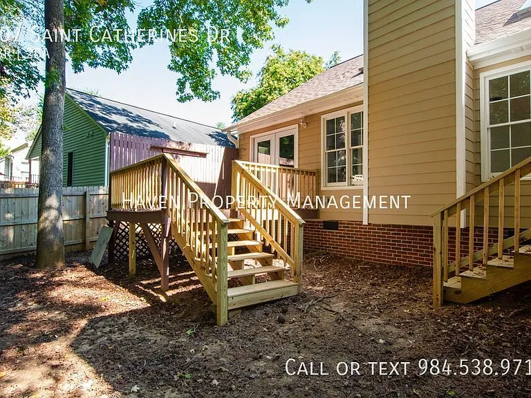 707 Saint Catherines Dr — Photo 31