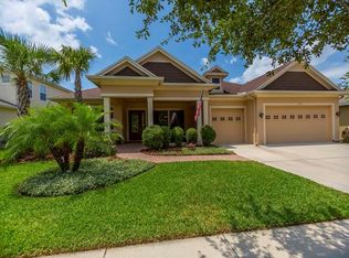 15925 Persimmon Grove Dr, Lithia, FL 33547
