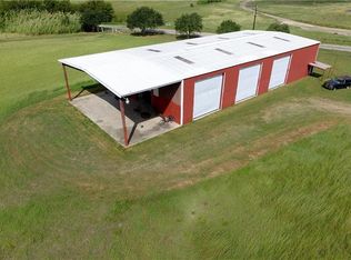 2621 County Road 302, Shiner, TX 77984