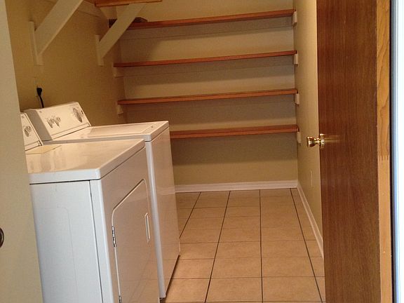 3rd image of 317B Seal Ave