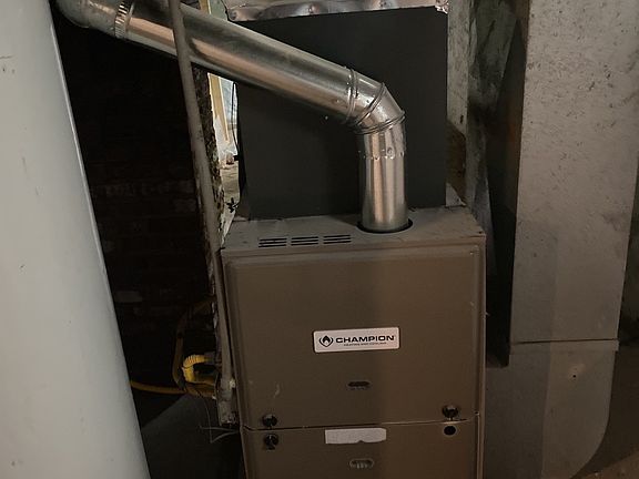 4th image of 3238 Jackson Ave