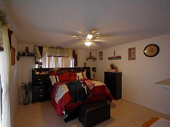 5th image of 74 Springdale Circle #7D