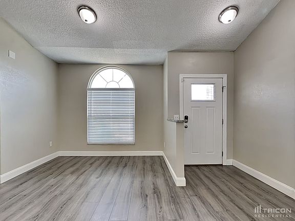 4th image of 1355 Walton Ave