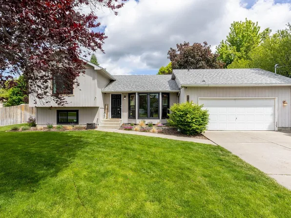 17929 E Montgomery Ave, Greenacres, WA 99016