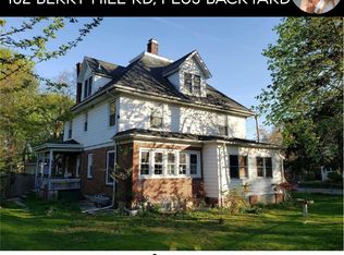 102 Berry Hill Rd FLOOR 2, Oyster Bay, NY 11771