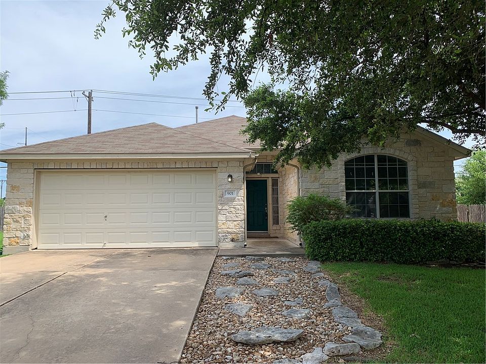 1st image of 901 Saint Helena Dr