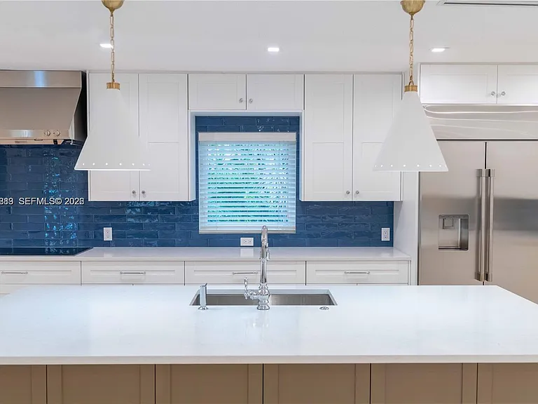 4150 Monserrate St — Photo 16