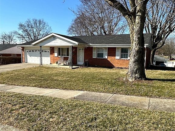 3rd image of 85 Westline Dr