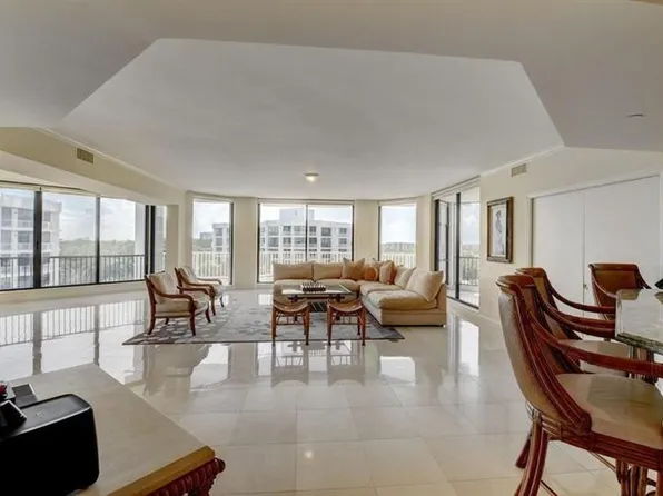 20320 Fairway Oaks Dr APT 374, Boca Raton, FL 33434