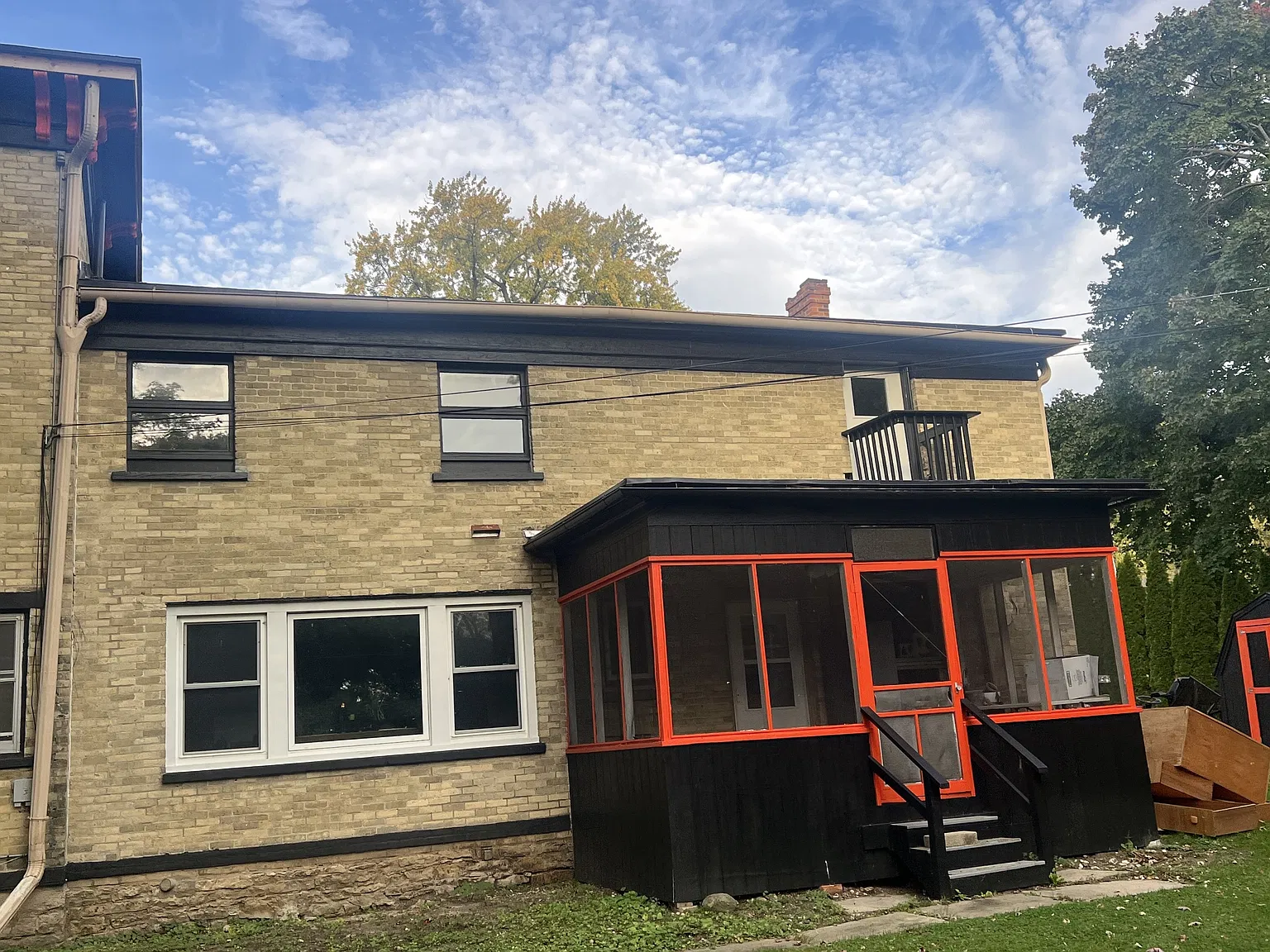 216 West Mackie Street/503 N Center - 2 — Photo 3