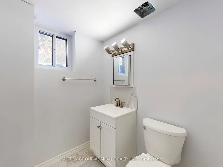 129 Crestwood Rd #BASEMENT — Photo 24