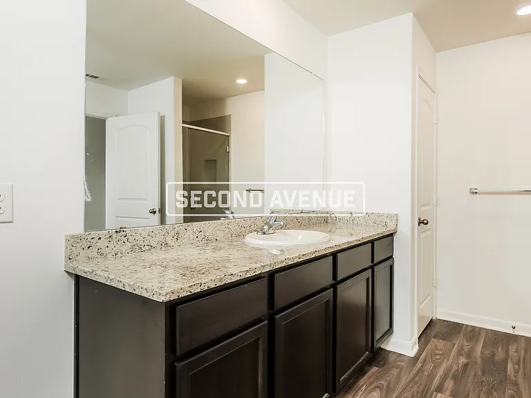 3158 Jackson Smt — Photo 12