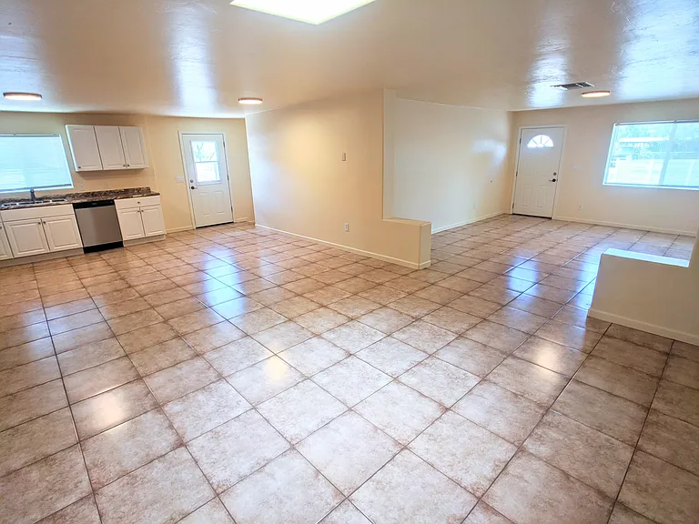 1343 W Alameda St — Photo 7