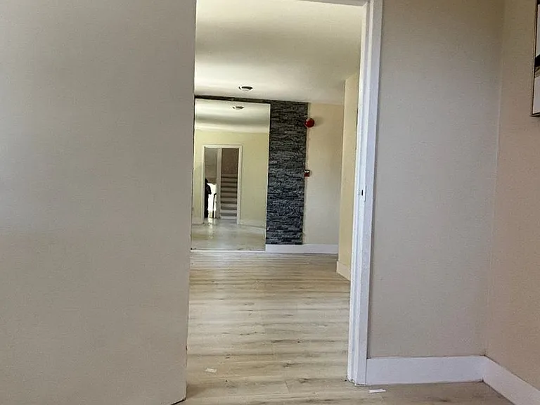 234 5th Ave #5 — Photo 3