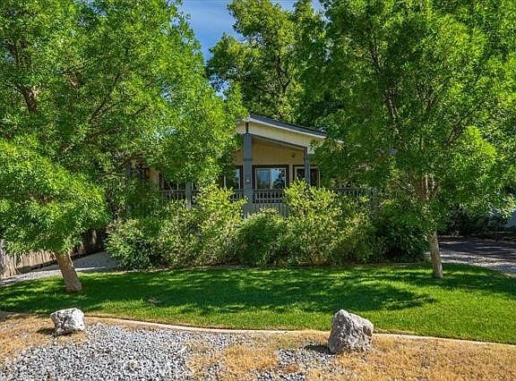 2nd image of 320 Belle Mill Rd