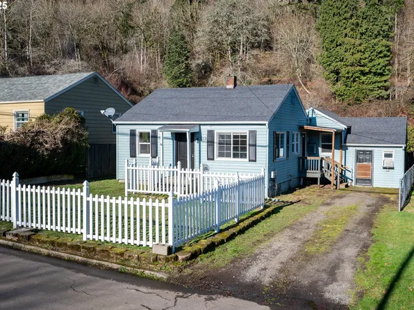 715 NW 10th Ave, Camas, WA 98607