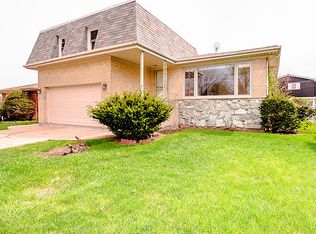 4653 W Devon Ave, Chicago, IL 60646