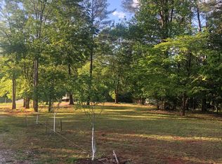 138 Pruitt Rd, Wellford, SC 29385