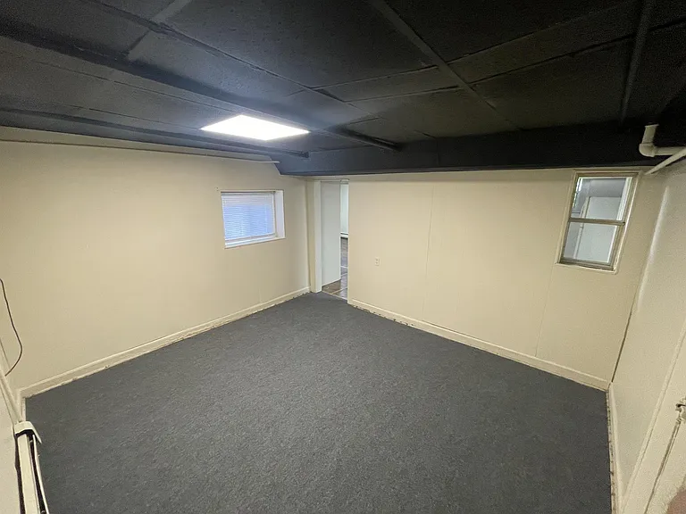 129 E Main St #1 — Photo 4