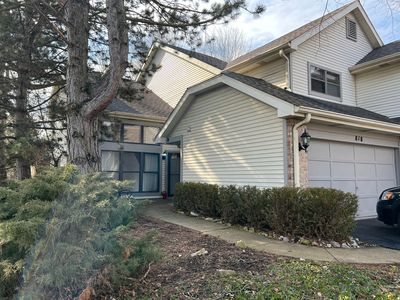 818 N Auburn Woods Dr, Palatine, IL, 60067